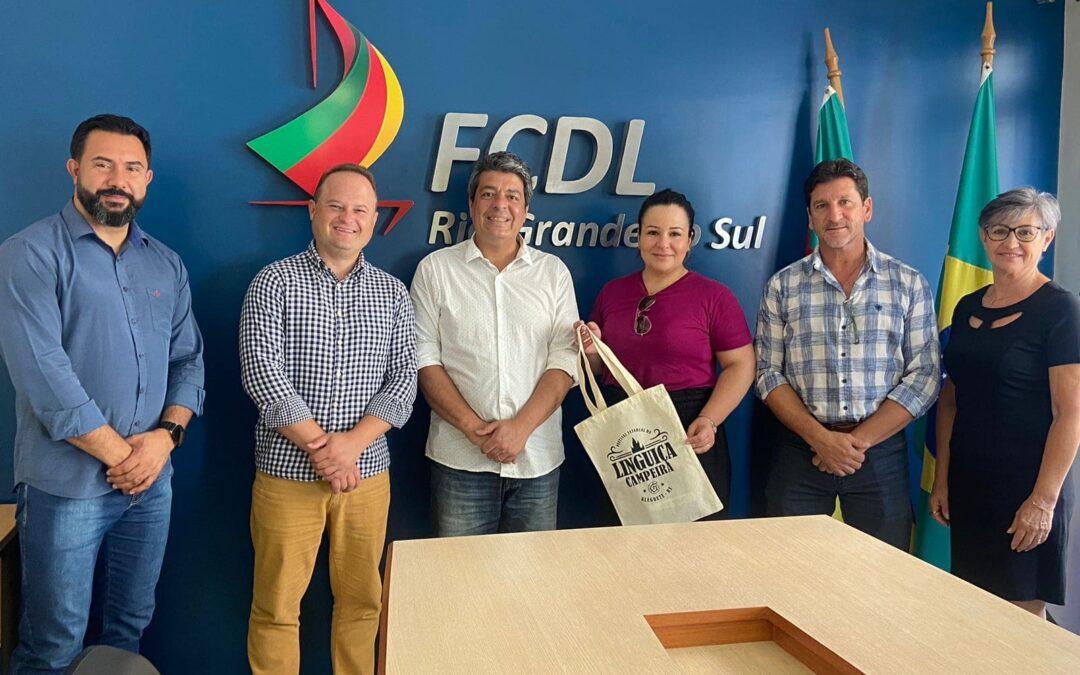 Lideranças políticas e empresariais de Alegrete visitam a FCDL-RS